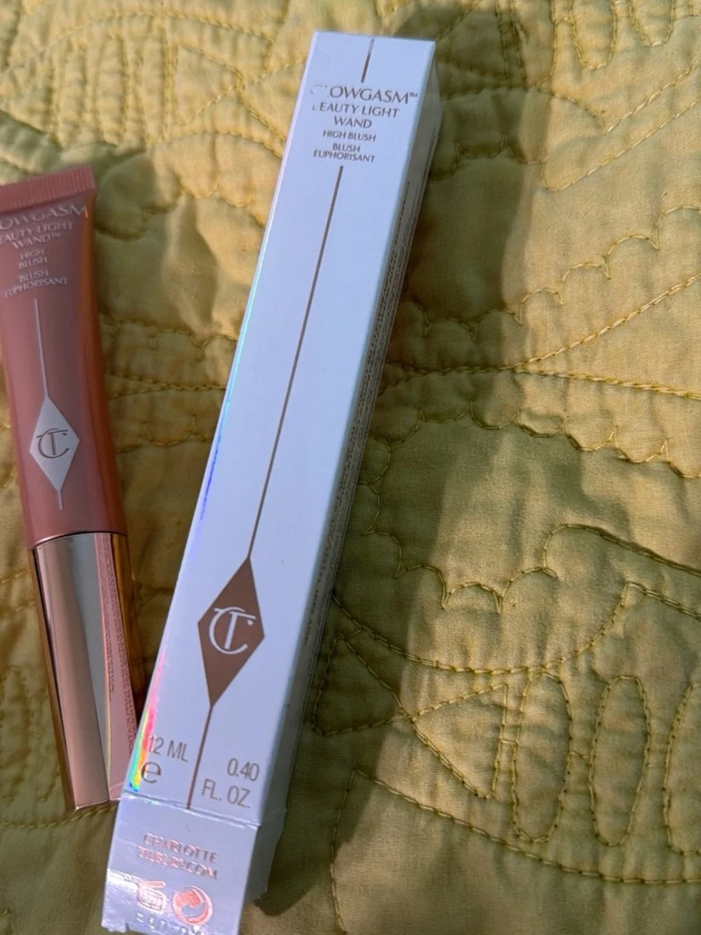 Charlotte Tilbury Glowgasm Beauty Light Wand - Rose Gold Pink